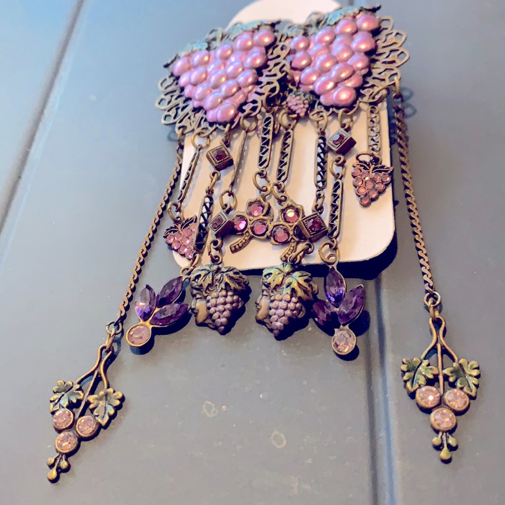 Banana bob clip earrings